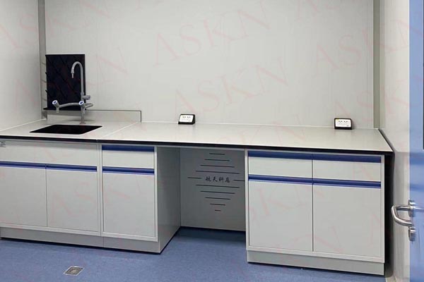 選購實驗室家具要考慮哪些問題？