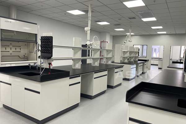 全鋼實(shí)驗(yàn)臺(tái)大概多少錢(qián)?